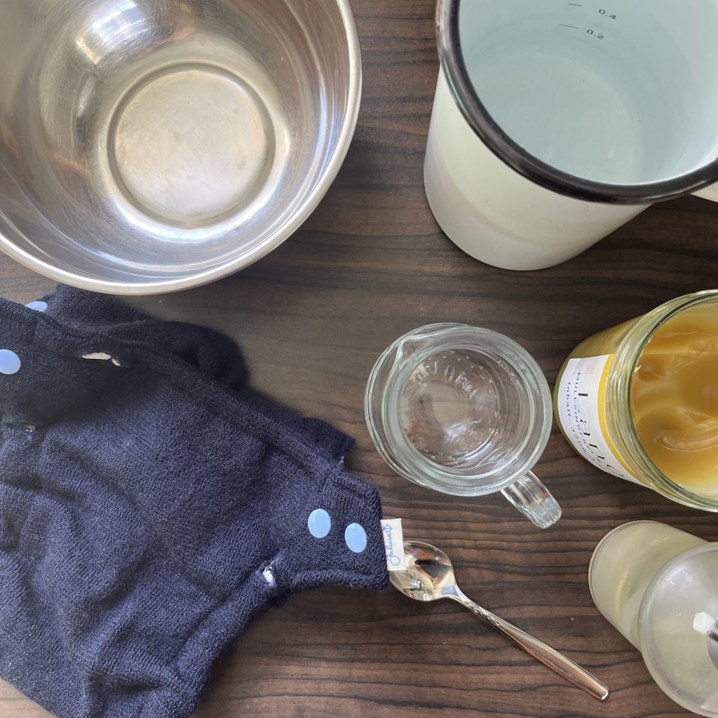 Das brauchst du zum Wollwindel fetten