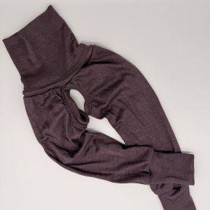 Abhaltehose in lila von oben